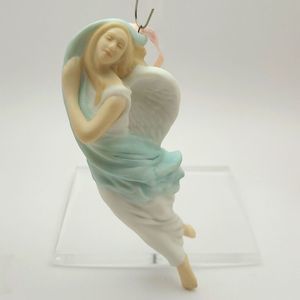 Vintage Hallmark 1999 porcelain Angel of Hope ornament